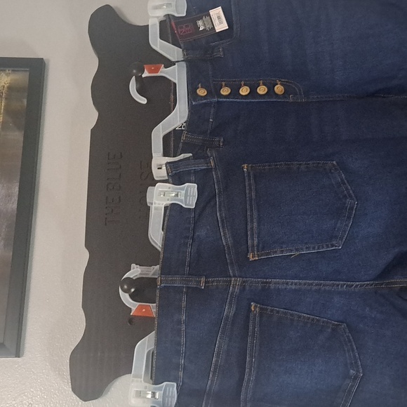 No Boundaries Juniors Button Fly Skinny Jean 1 Pair - Picture 4 of 5